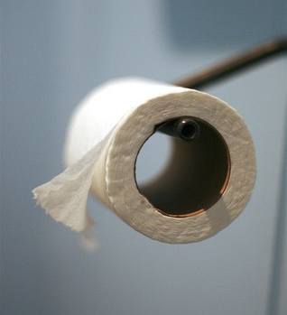 Žhář zápalil víc než dvě desítky přenosných záchodků (ilustrační foto)